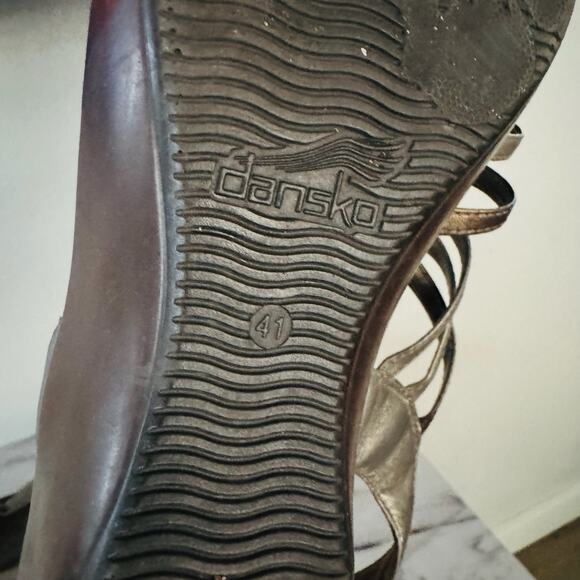 Dansko Dana Metallic Brown Strappy Sandals Women’s Size 9.5 - Picture 9 of 10